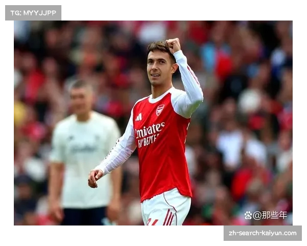 埃泽阿森纳替补席待命，技术特点与厄德高形成鲜明对比